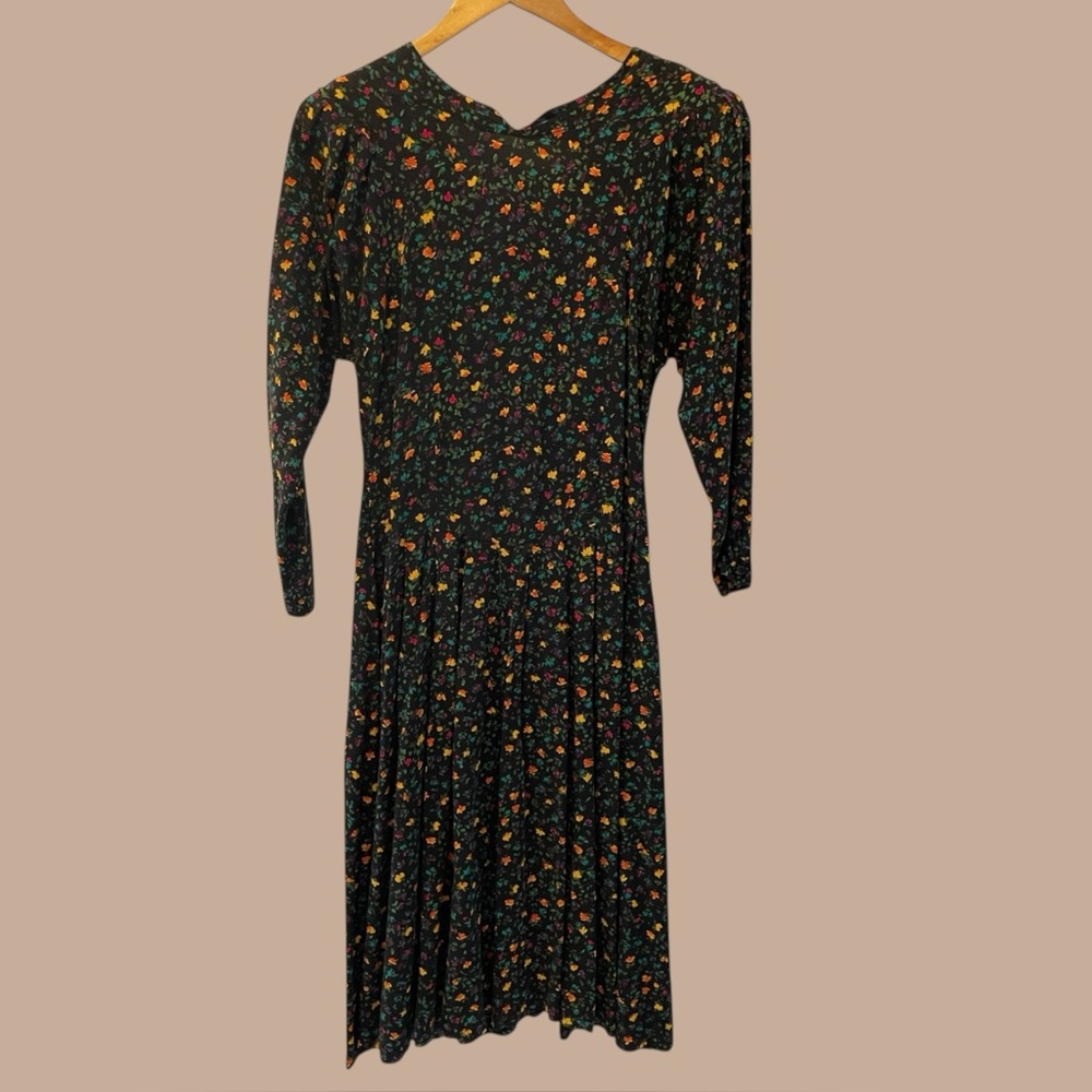 Vintage Grannycore Dress Cottagecore Buttoned Back